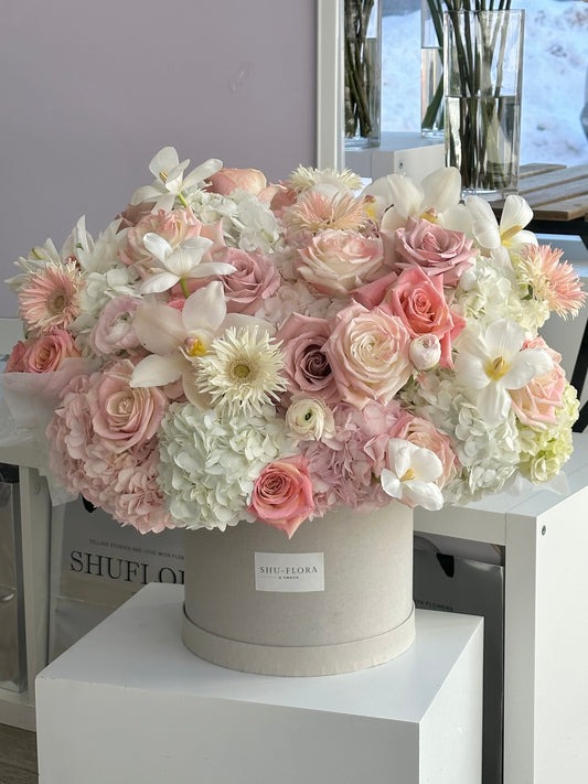 Pinkish Mixed Flower Hug Flower Box