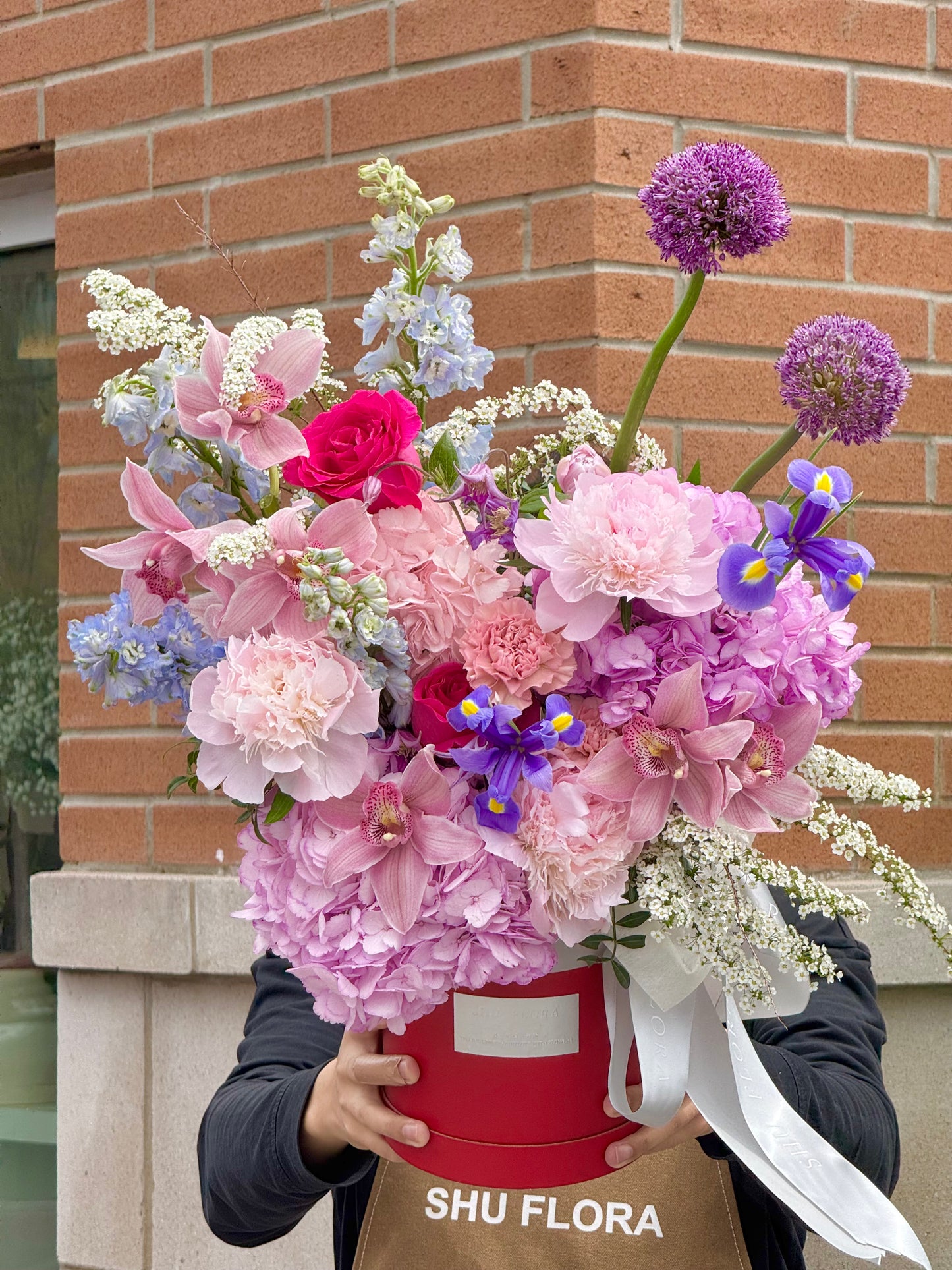 Hug Flower Box