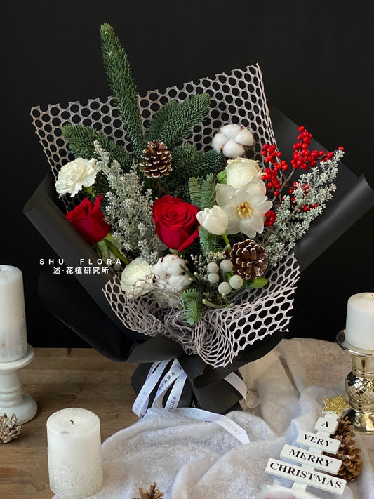 Classic Christmas Mixed Flower Bouquet