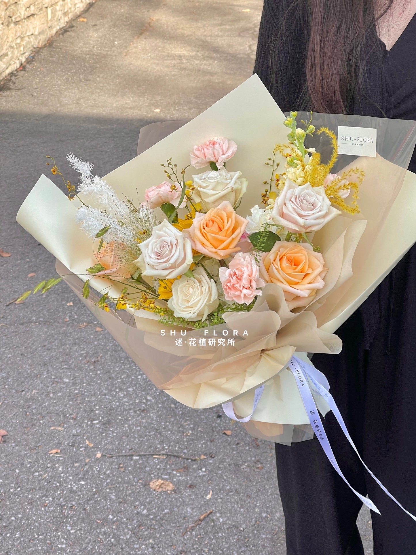 SHU'S Signature Summer Mixed Bouquet