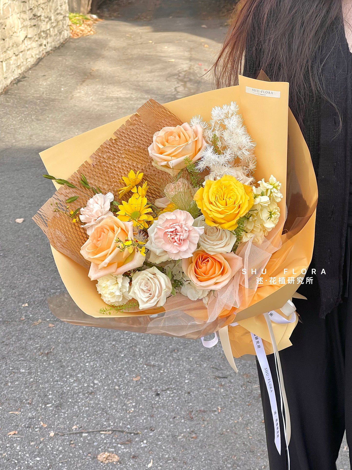 SHU'S Signature Summer Mixed Bouquet