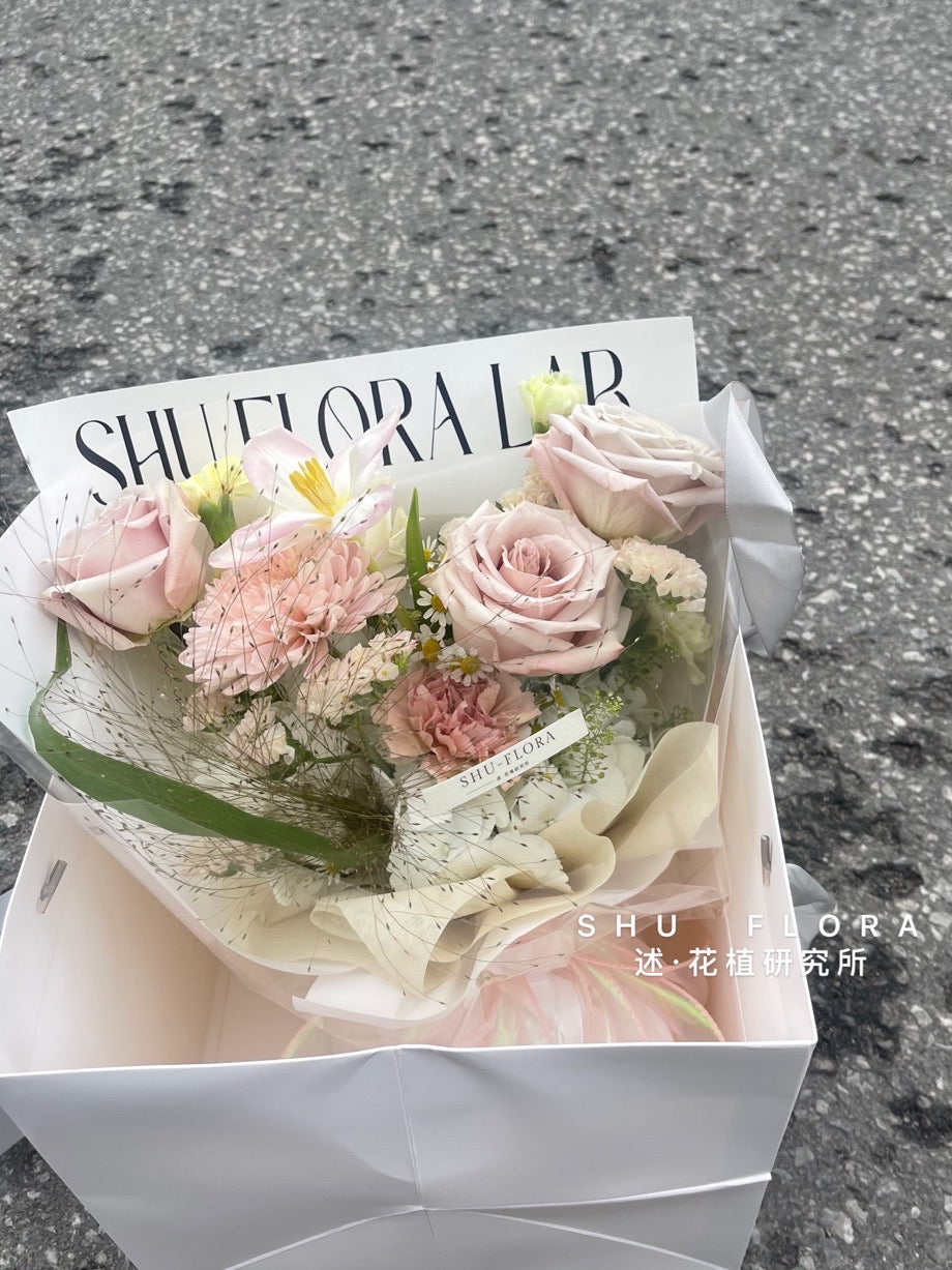SHU FLORA Everyday Bouquet(Randomly Color)