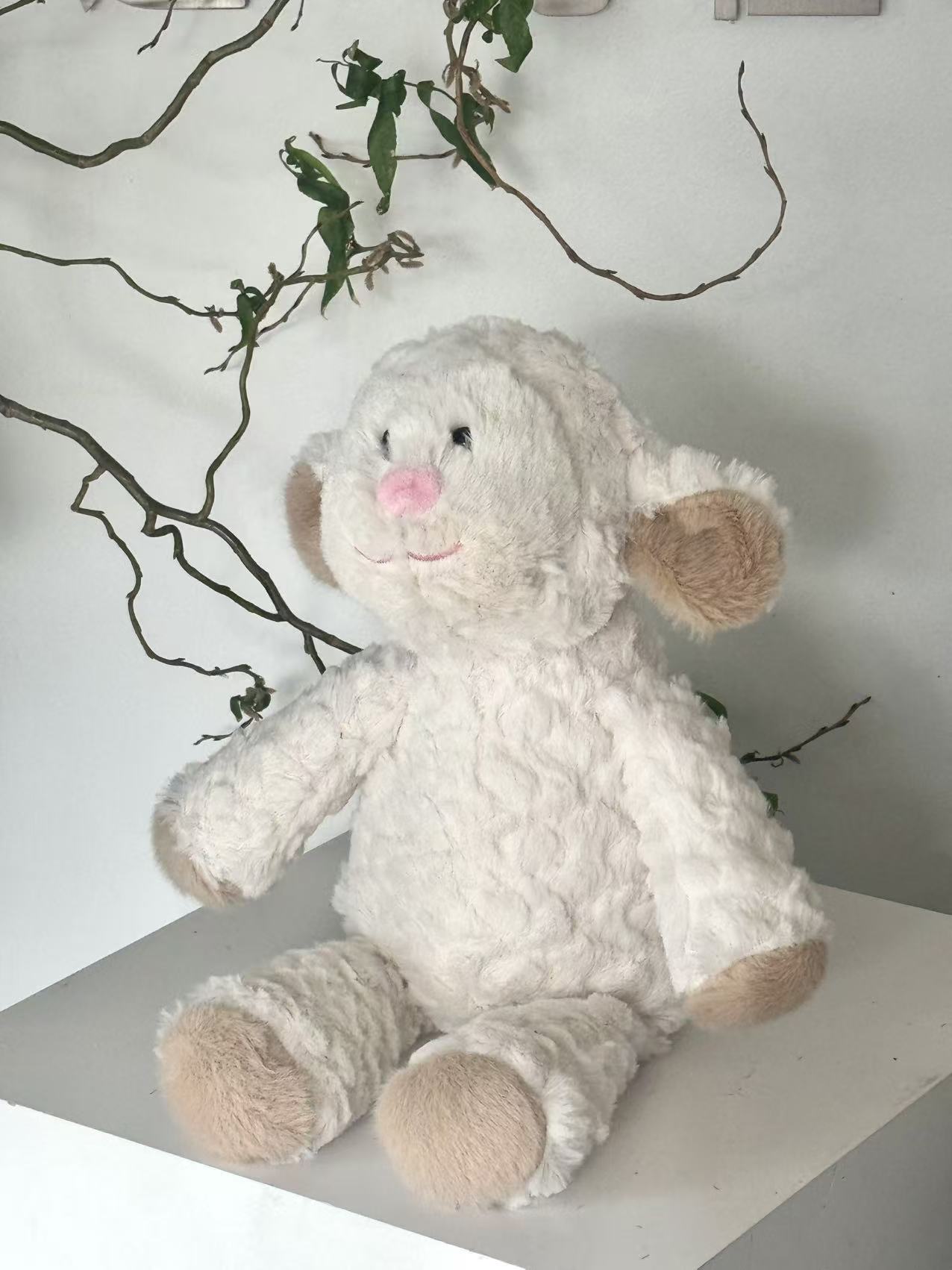 SHU Plush – Cozy Lamb