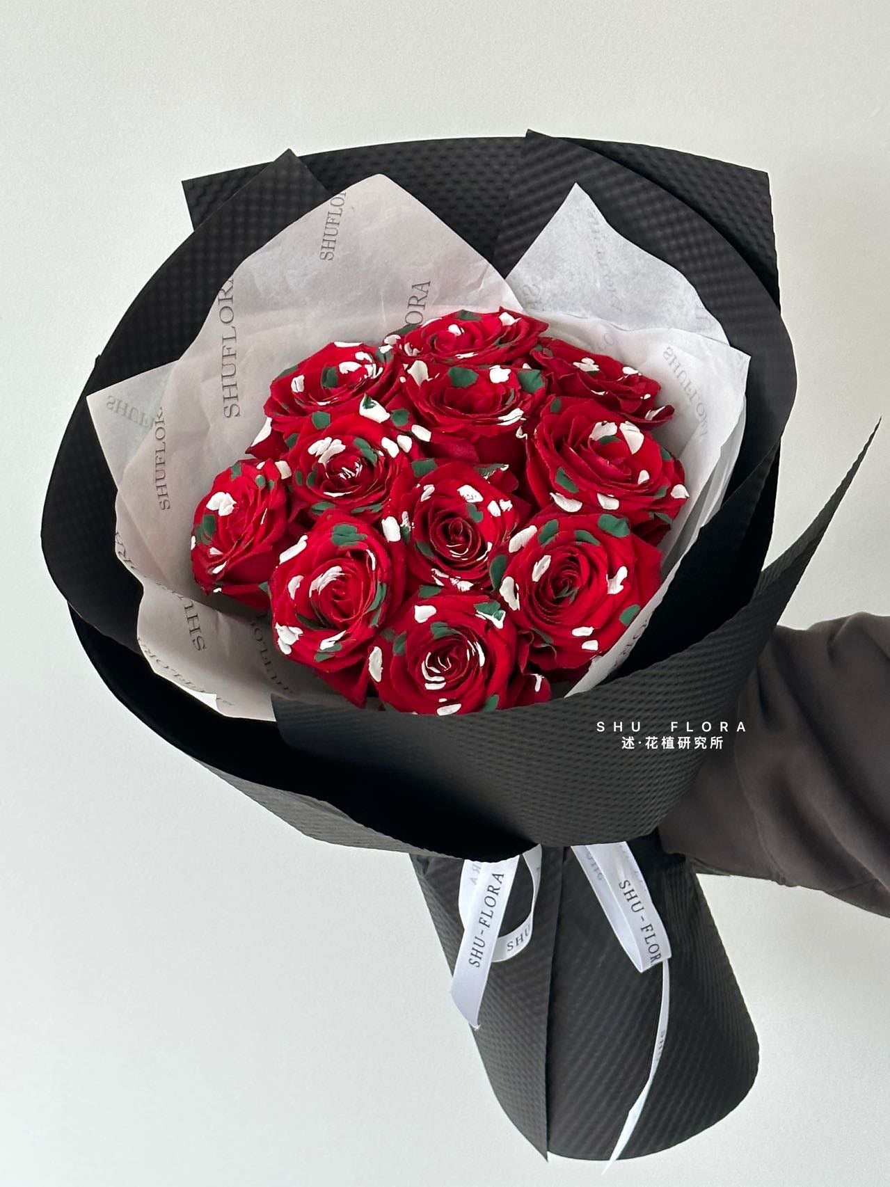 Christmas Red Rose Bouquet