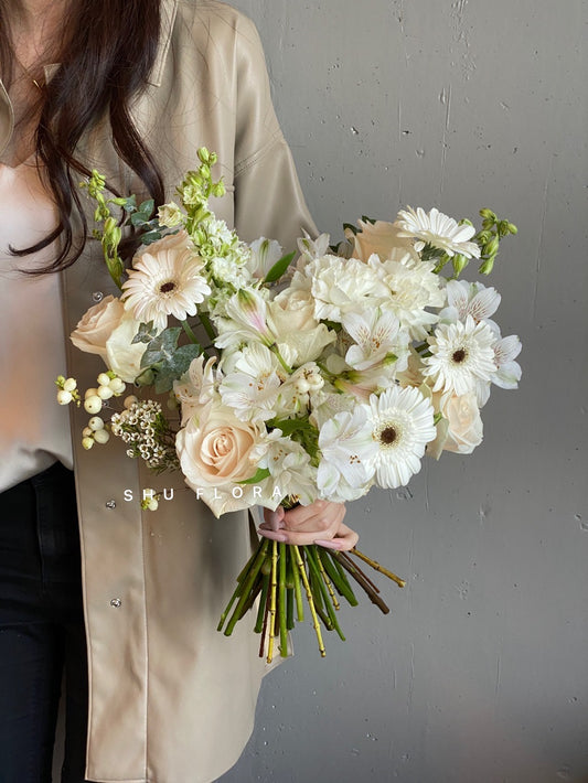 Classic White&Green Bridal Bouquet