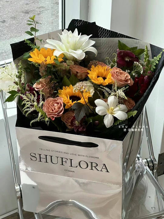 SHU FLORA gift bag