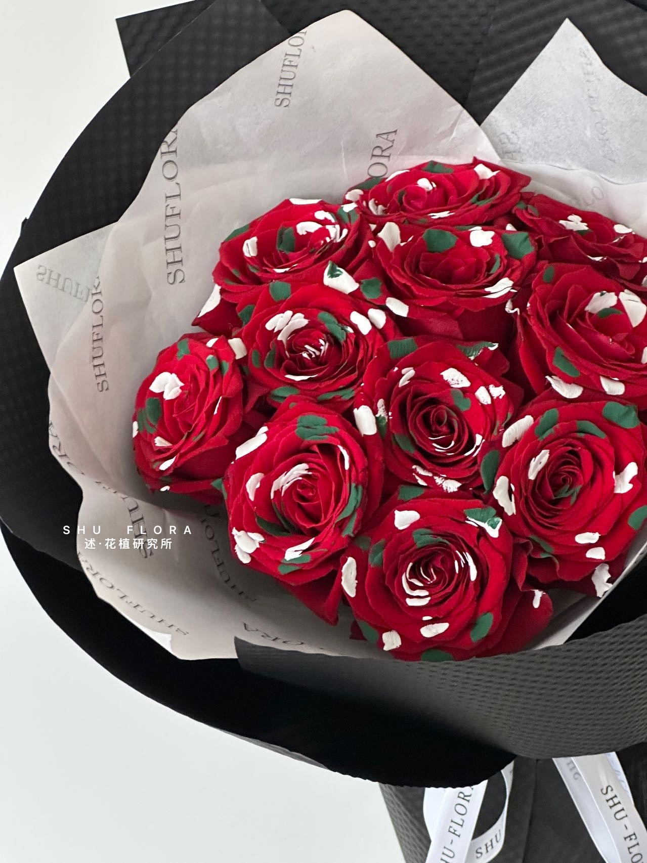 Christmas Red Rose Bouquet