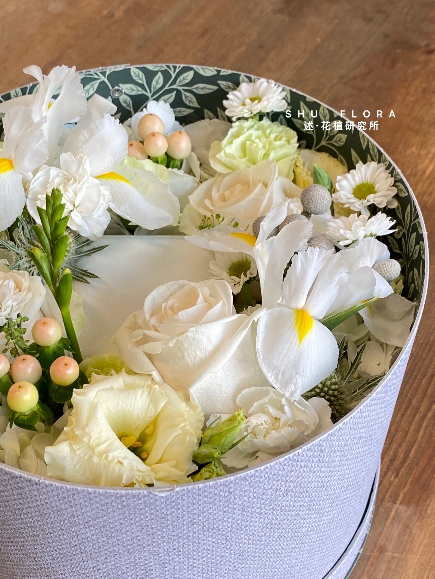 Mixed Flower Round Box