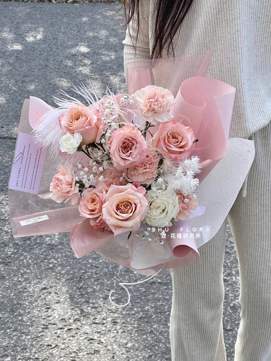 Pink&White modern style mixed flower bouquet